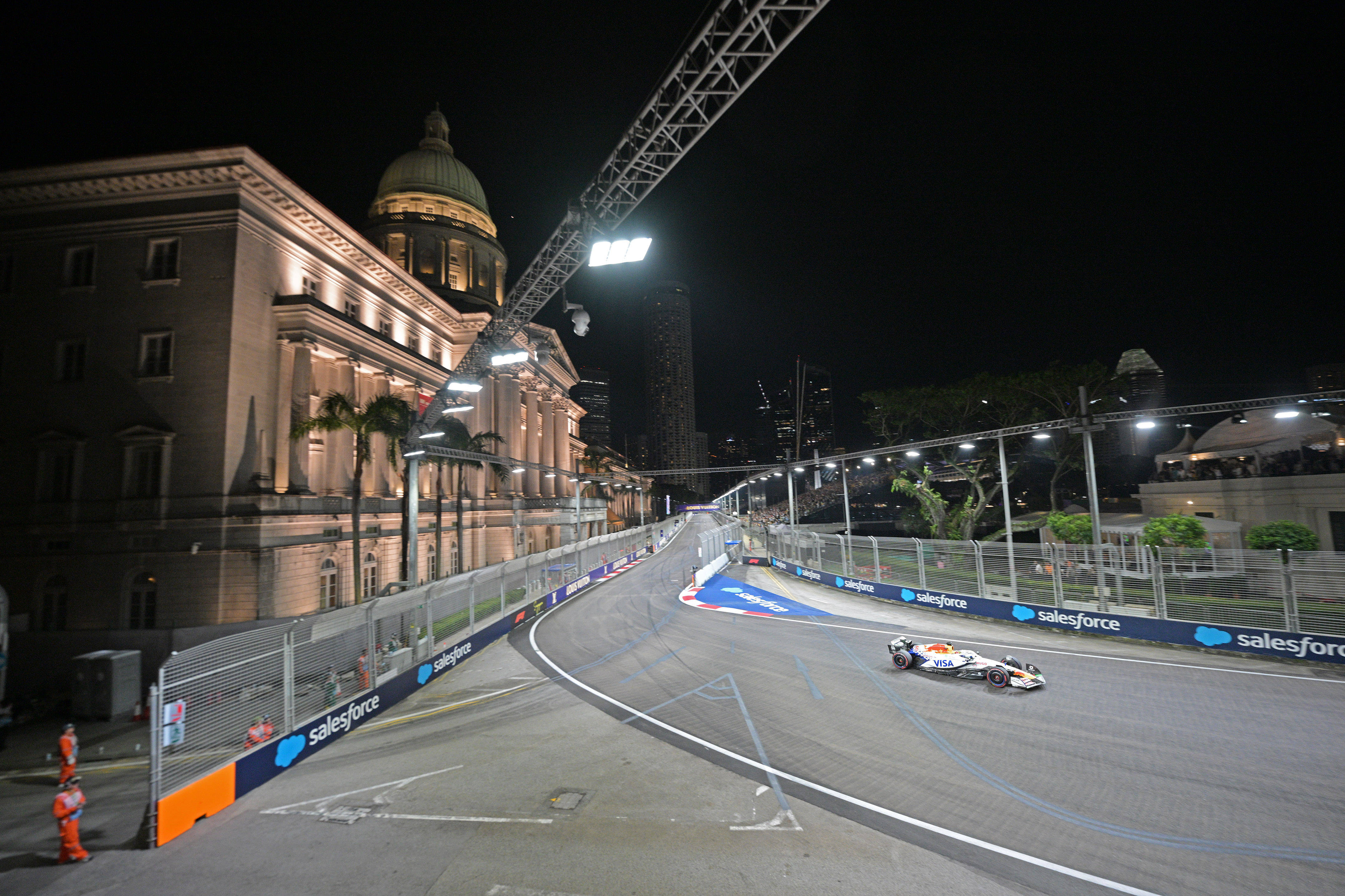 开云体育入口-索伯车队逆转迈凯伦，阿隆索统治全场的简单介绍