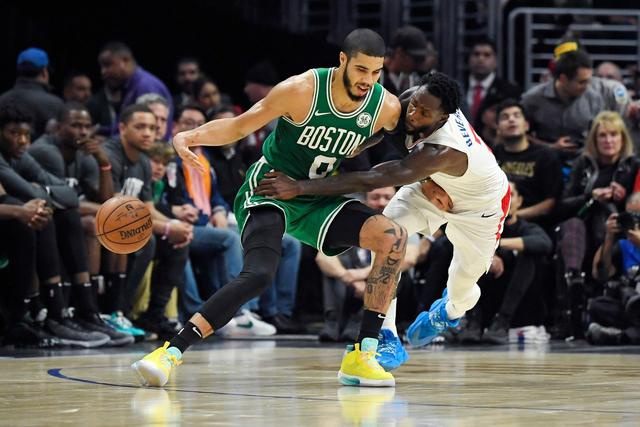 开云官网-深圳队完胜江苏队，伦纳德关键制胜